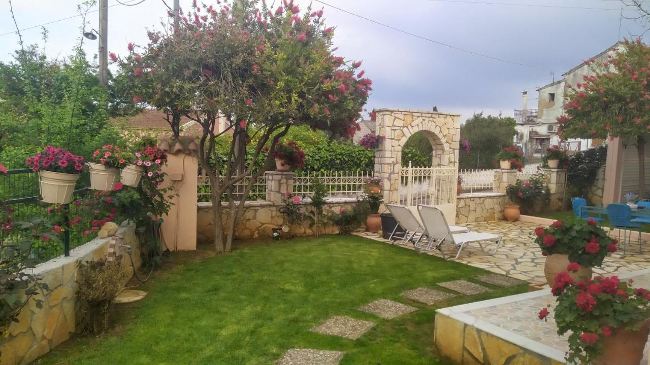 Summer Village House Popi Kanakades Exterior photo